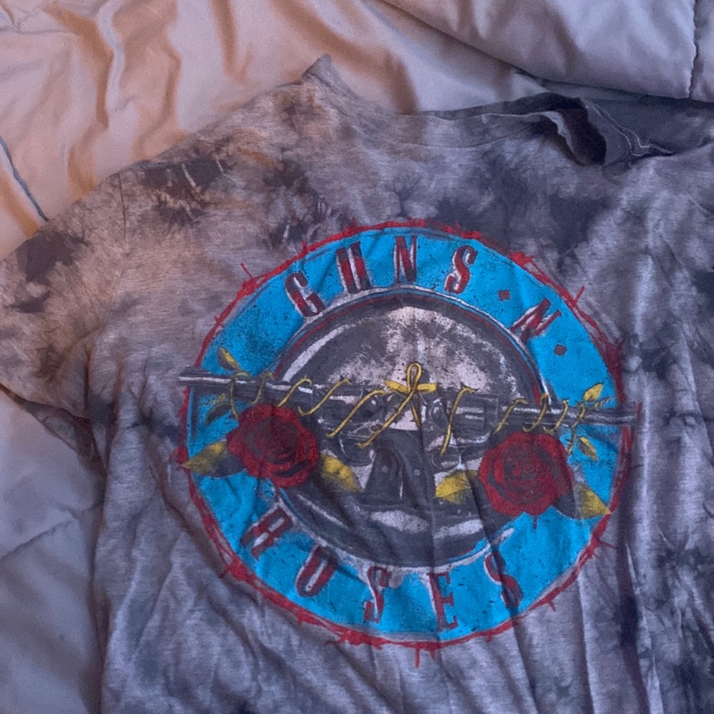 Guns N’ Roses shirt grey